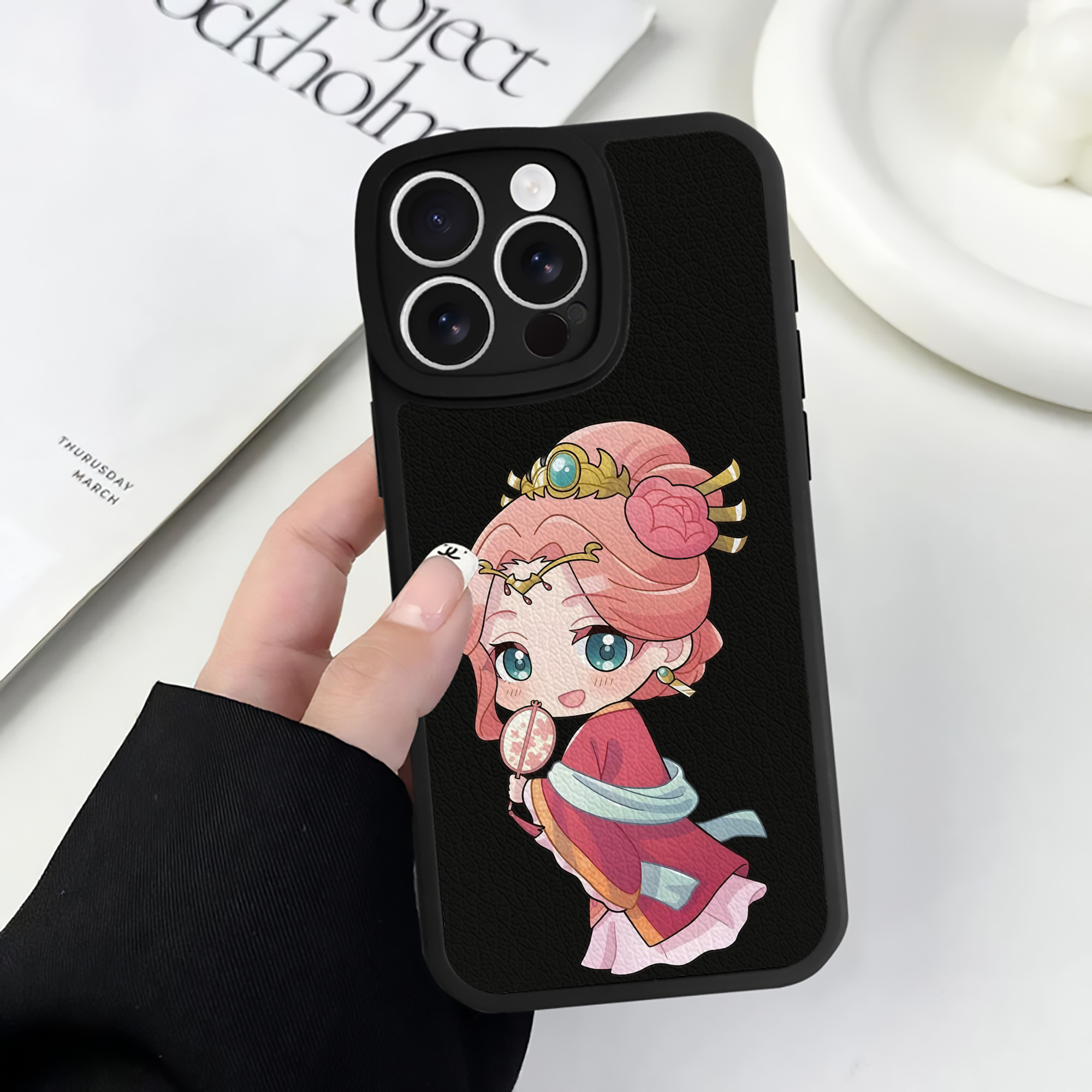 薬屋のひとりごと The Apothecary Diaries 【iPhone 16シリーズ対応】シリコンスマホケース（レザー調） 材質：シリコン
